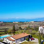 Villa Bardolino Golden Hill *