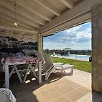 Villa Bardolino Golden Hill *