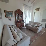 Bardolino Golden Hill Villa