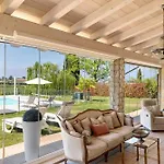 Bardolino Golden Hill Villa *