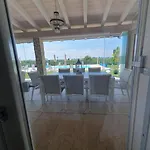 Bardolino Golden Hill فيلة *