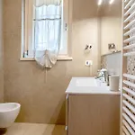 Bardolino Golden Hill * باردولينو